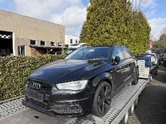 skadebil auto Audi A3 1.6 TDI Adrenalin 2016/7