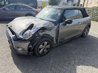 Avarii autoturisme Mini  1.5 Cooper Chili Cabrio 2019/11