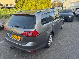 Volkswagen Golf 1.6 TDI Highline picture 3