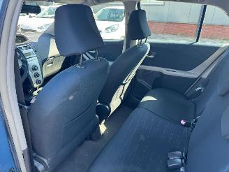 Toyota Yaris 1.3 VVTi Sol MMT picture 10