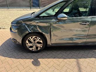 Citroën C4-picasso 1.6 THP Intensive picture 3
