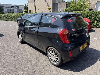 Kia Picanto 1.2 CVVT Comfort Pack picture 4