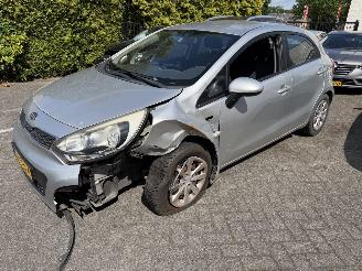 uszkodzony samochody osobowe Kia Rio 1.2 CVVT Comfort Pack 2012/4