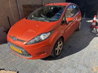 damaged passenger cars Ford Fiesta 1.25 Limited 2012/2