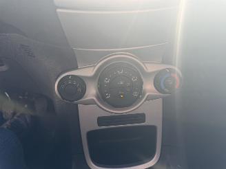 Ford Fiesta 1.25 Limited picture 16
