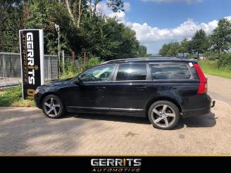 Vrakbiler auto Volvo V-70 V70 (BW), Combi, 2007 / 2016 2.4 D5 20V 2007/12