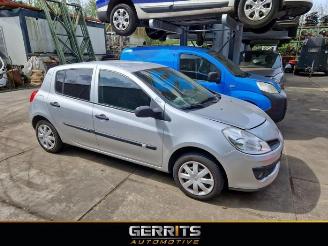 Vrakbiler auto Renault Clio Clio III (BR/CR), Hatchback, 2005 / 2014 1.2 16V 75 2008/3