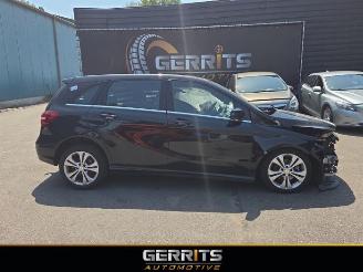 rozbiórka samochody osobowe Mercedes B-klasse B (W246/W242), Hatchback, 2011 / 2018 1.6 B-180 BlueEFFICIENCY Turbo 16V 2017/1