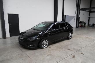 uszkodzony samochody osobowe Opel Astra ELEGANCE 2020/1