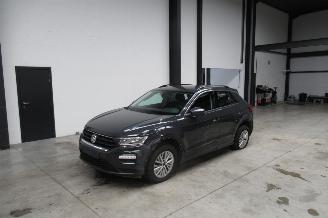 uszkodzony samochody osobowe Volkswagen T-Roc SUV 2019/4
