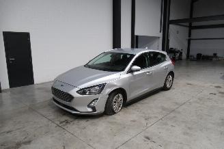 Voiture accidenté Ford Focus TITANIUM 2019/8