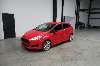 Voiture accidenté Ford Fiesta ST-LINE 2017/6