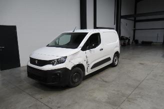 damaged commercial vehicles Peugeot Partner CAMIONETTE 2020/9