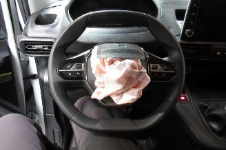 Peugeot Partner CAMIONETTE picture 21