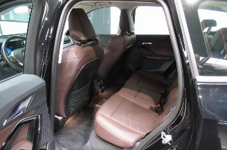 BMW iX1 SUV picture 18