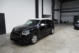 damaged passenger cars Mini Cooper SEDAN 2021/7