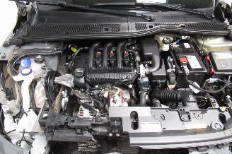 Peugeot 208 SEDAN picture 13