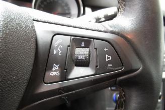 Opel Astra SEDAN picture 15