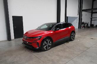 Vaurioauto  passenger cars Renault Mégane E-Tech ELECTRIC 2023/3
