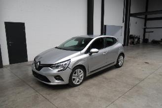 Schadeauto Renault Clio SEDAN 2019/9