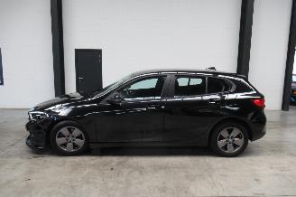 BMW 1-serie ADVANTAGE picture 2