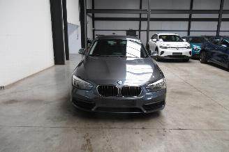 BMW 1-serie SEDAN picture 7