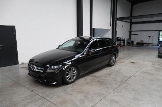 uszkodzony samochody osobowe Mercedes C-klasse BREAK 2017/7