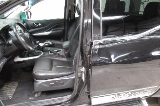 Nissan Navara 4X4 R SPORT picture 11
