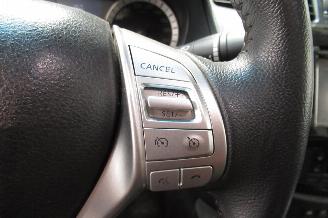 Nissan Navara 4X4 R SPORT picture 25