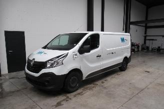 Unfall Kfz Van Renault Trafic CAMIONETTE 2018/9
