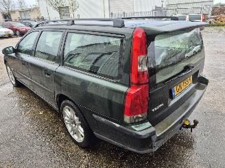 Volvo V-70 2.3 T-5 picture 4