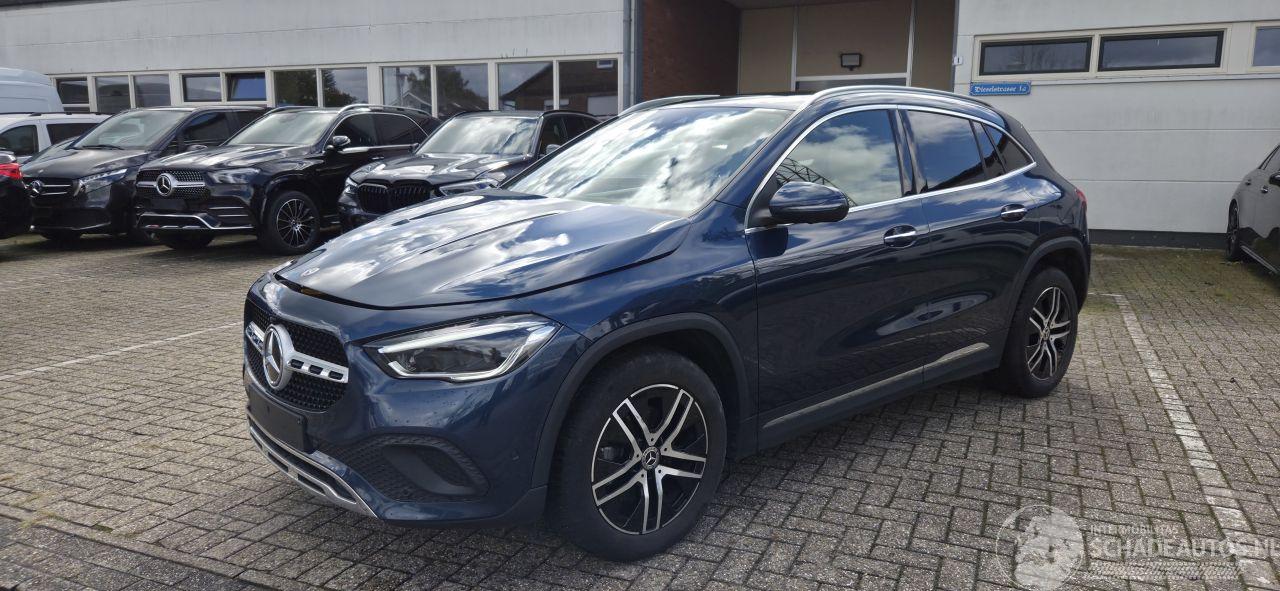 Mercedes GLA 200d