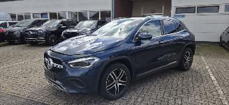 Schadeauto Mercedes GLA 200d 2022/6