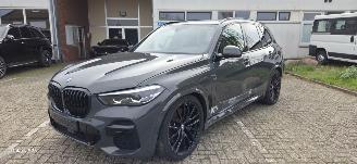 Vaurioauto  passenger cars BMW X5  2022/12