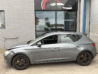 Coche accidentado Seat Leon SEAT LEON 1.2TSI 2013 2013/6