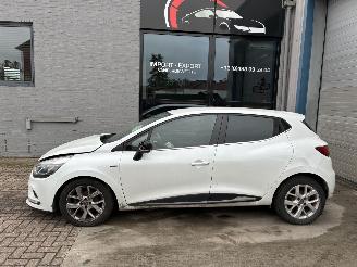 Auto incidentate Renault Clio RENAULT CLIO 0.9TCE 2019 2019/6