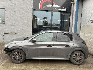 Damaged car Peugeot 208 PEUGEOT 208 1.5D 2021 2021/6