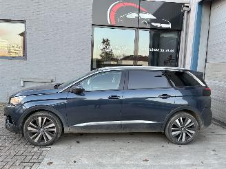 Damaged car Peugeot 5008 PEUGEOT 5008 1.6D 2017 2017/12