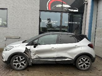 krockskadad bil auto Renault Captur RENAULT CAPTUR 1.5D 2019 2019/6