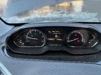 Peugeot 2008 PEUGEOT 2008 1.6D GT 2018 picture 16