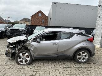 Coche accidentado Toyota CH-R TOYOTA CHR HYBRID 2019 2019/10