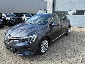 Avarii autoturisme Renault Clio RENAULT CLIO 1.5D 2021 2021/12