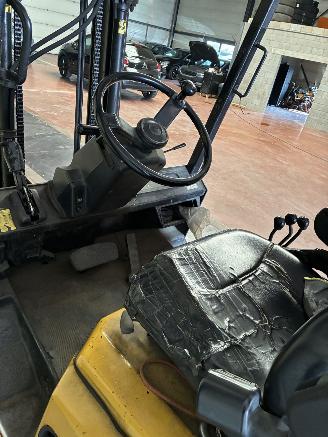 AC  YALE 2.5T DIESEL GDP25RF picture 4