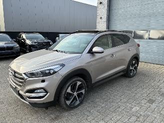 Schadeauto Hyundai Tucson HYUNDAI TUCSON 2.0D 2017 2017/2