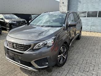 Avarii autoturisme Peugeot 5008 PEUGEOT 5008 1.5D 2019 2019/7