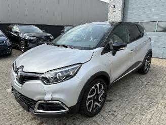 Coche accidentado Renault Captur RENAULT CAPTUR 1.5D 2016 2016/7