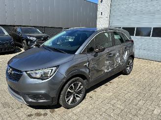 Vaurioauto  passenger cars Opel Crossland OPEL CROSSLAND X 1.2I AUTOMAAT 2018 2018/11