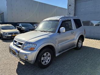 uszkodzony samochody osobowe Mitsubishi Pajero MITSUBISHI PAJERO 3.2D 2003 2003/5