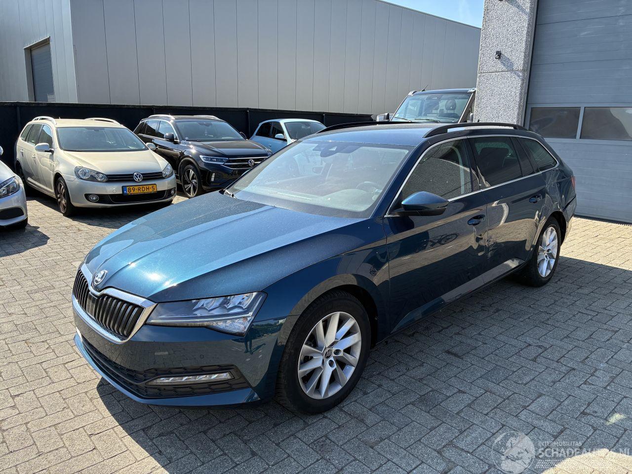 Skoda Superb SKODA SUPERB 2.0D DSG 2022