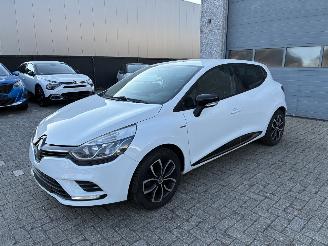 Schadeauto Renault Clio RENAULT CLIO 0.9TCE 2017 2017/2